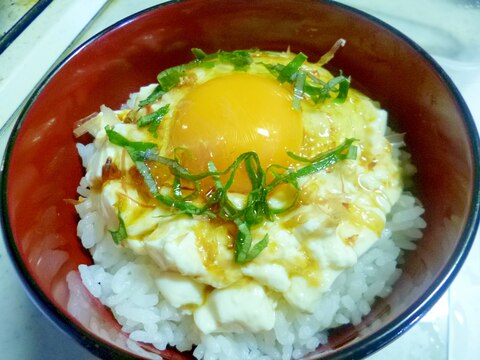 ダイエットにも！ふんわり豆腐のたまごかけご飯